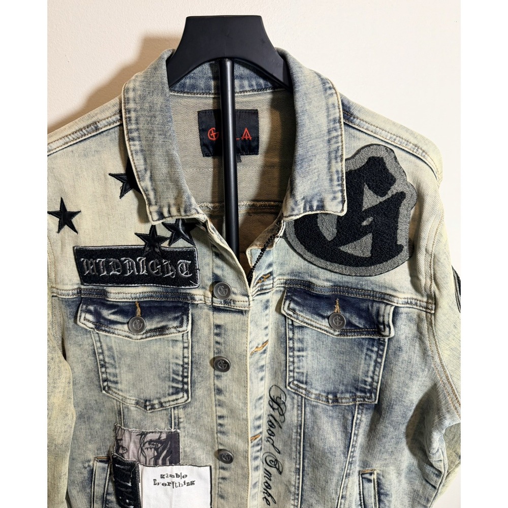 GALA Men's Blue Denim Jacket Size Large Button Front Star Embroidered Pockets